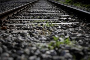 Θεσσαλονίκη: Συνελήφθη οδηγός λεωφορείου που παρέσυρε μπάρες σε σιδηροδρομική διάβαση