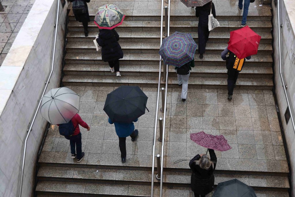 Έκτακτο Δελτίο της ΕΜΥ: Έως αύριο το μεσημέρι ισχυρές βροχές και καταιγίδες – Οι περιοχές στο επίκεντρο