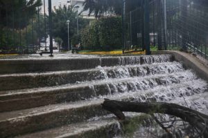 ΓΣΕΕ: Οδηγίες για την υγεία και την ασφάλεια των εργαζομένων σε συνθήκες ακραίων καιρικών φαινομένων