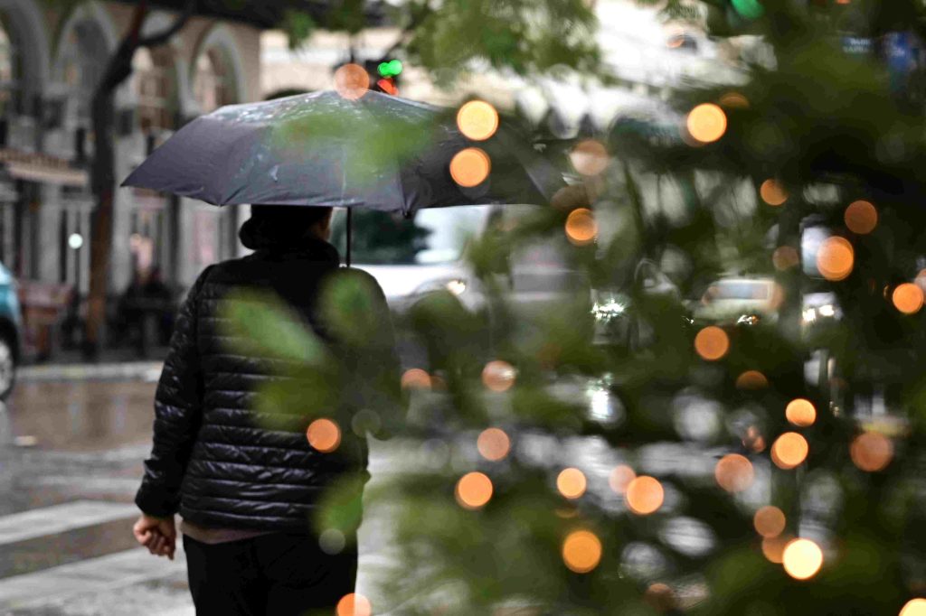 Κακοκαιρία: Άνοιξαν οι ουρανοί στην Αττική – Στη Δάφνη το μεγαλύτερο ύψος βροχής, στα 78 χιλιοστά