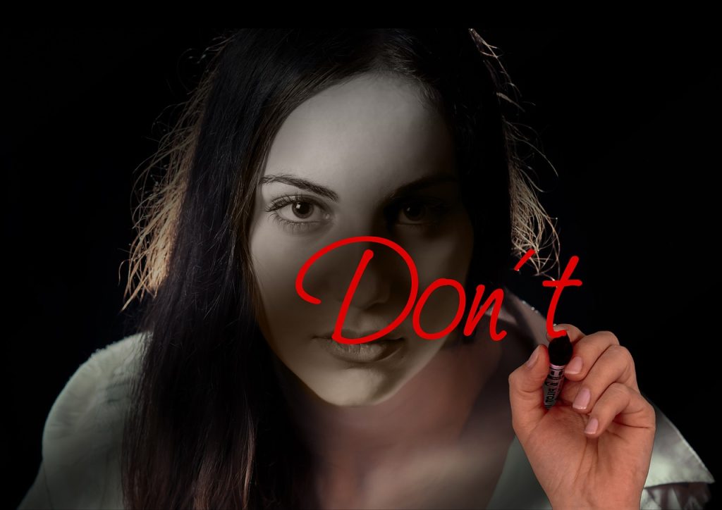 Απίστευτο! Εργοδότης στην Ισπανία απέλυσε την υπάλληλό του επειδή πήγαινε νωρίτερα στη δουλειά