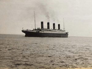 Άνθρωποι “ξαναζούν” τον Τιτανικό: Βίντεο δείχνει να μην αντέχουν το κρύο νερό!