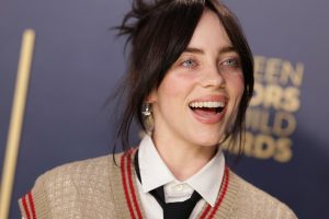 Τζέιμς Κάμερον: Η νέα ημερομηνία πρεμιέρας της ταινίας για την περιοδεία της Μπίλι Άιλις