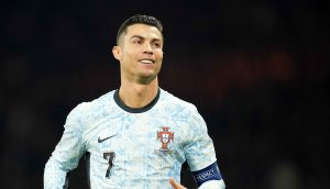 Όταν ο Ρονάλντο έχει κέφια: Η αστεία χειρονομία του σε αντίπαλο έγινε viral, vid