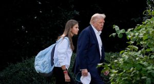 Η εγγονή του Τραμπ απάντησε για την Καμάλα και τον παππού της Ντόναλντ, vid