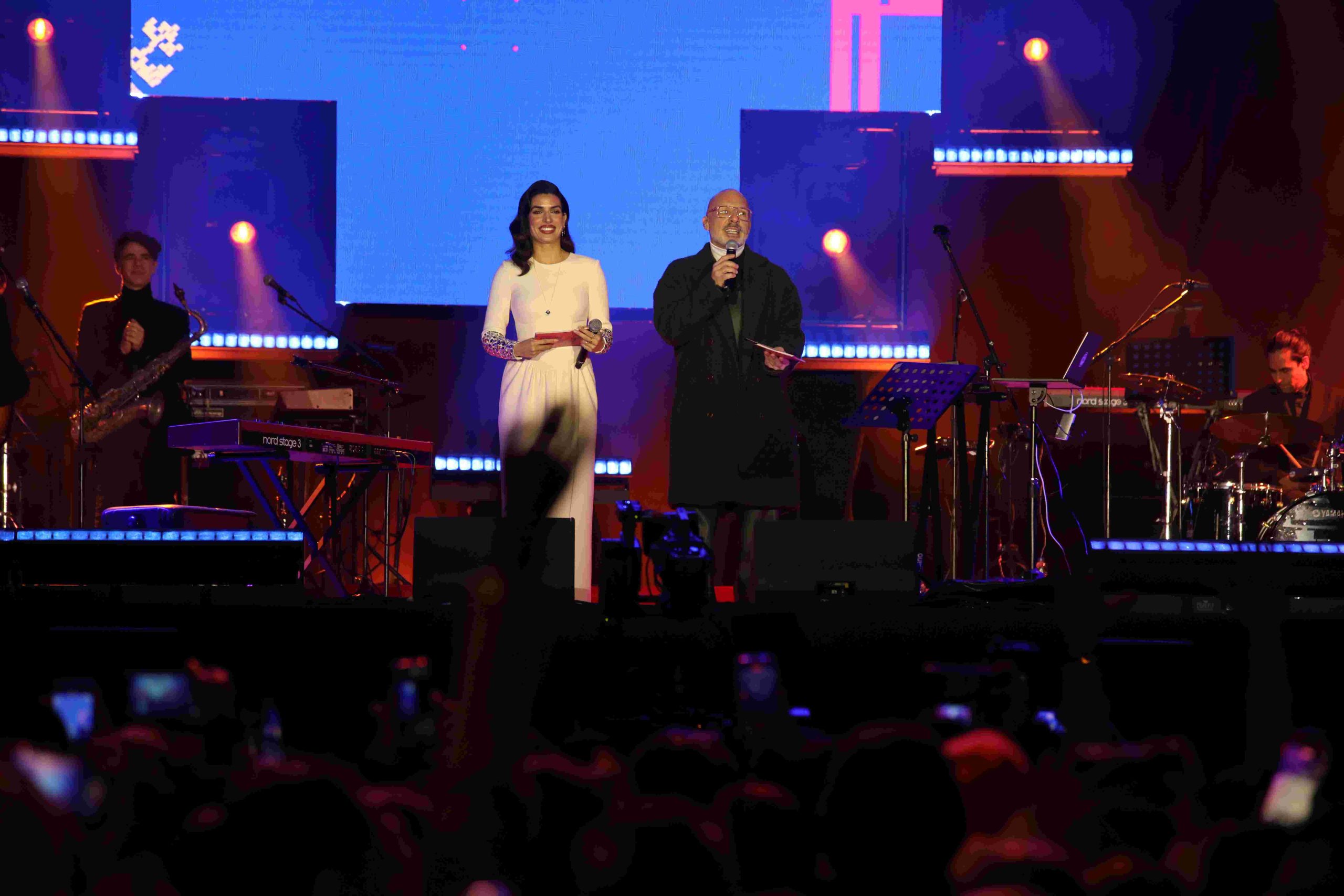 Υποδοχή του νέου έτους στη πλατεία Συντάγματος, Τετάρτη 31 Δεκεμβρίου 2025. (ΔΑΝΑΗ ΔΑΥΛΟΠΟΥΛΟΥ/EUROKINISSI)