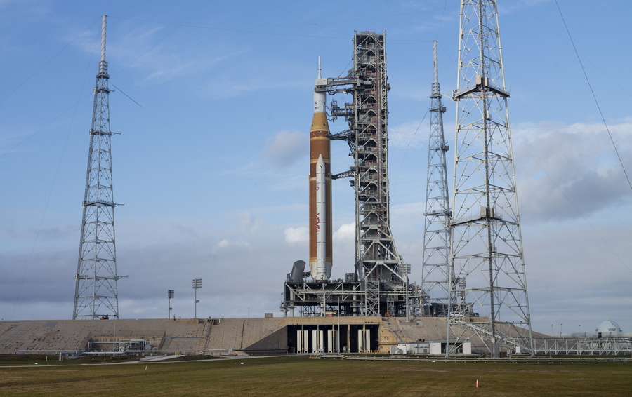 Αναβλήθηκε λόγω… ψύχους η 1η επανδρωμένη αποστολή της NASA στη Σελήνη εδώ και μισό αιώνα