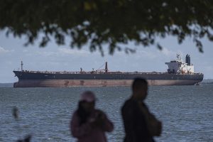 Καταιγισμός! Δεύτερο πλοίο κατέλαβαν οι αμερικανικές δυνάμεις – Το συνδέουν με Κίνα και Ρωσία, vid