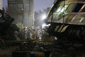 Ταϊλάνδη: Τους 32 έφτασαν οι νεκροί από την πτώση γερανού σε επιβατικό τρένο, vid