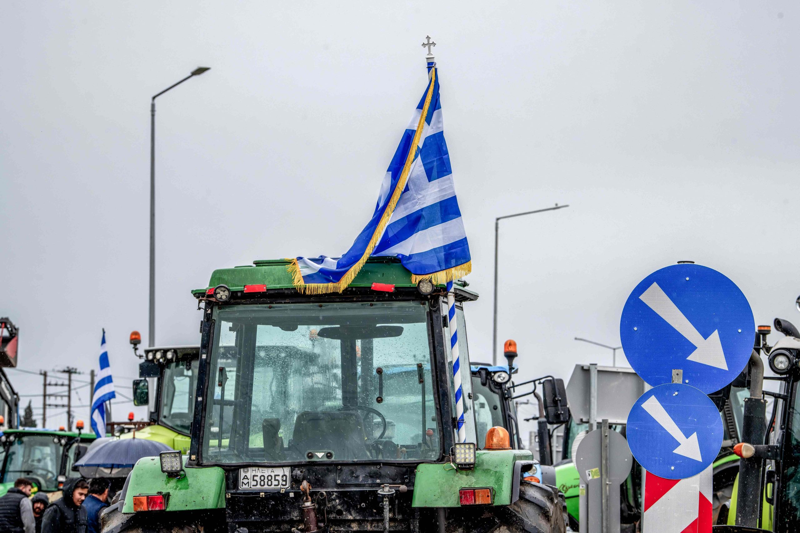 Ενεργοποιείται η συμφωνία της Ελλάδας με μουσουλμανικό κράτος για τη μεταφορά 5χιλ. εργατών γης