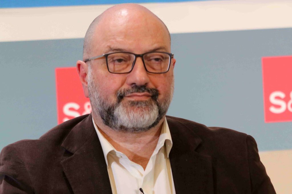 Επιτραπέζια ελιά και Mercosur: Ο Σάκης Αρναούτογλου ζητά απαντήσεις από την Κομισιόν