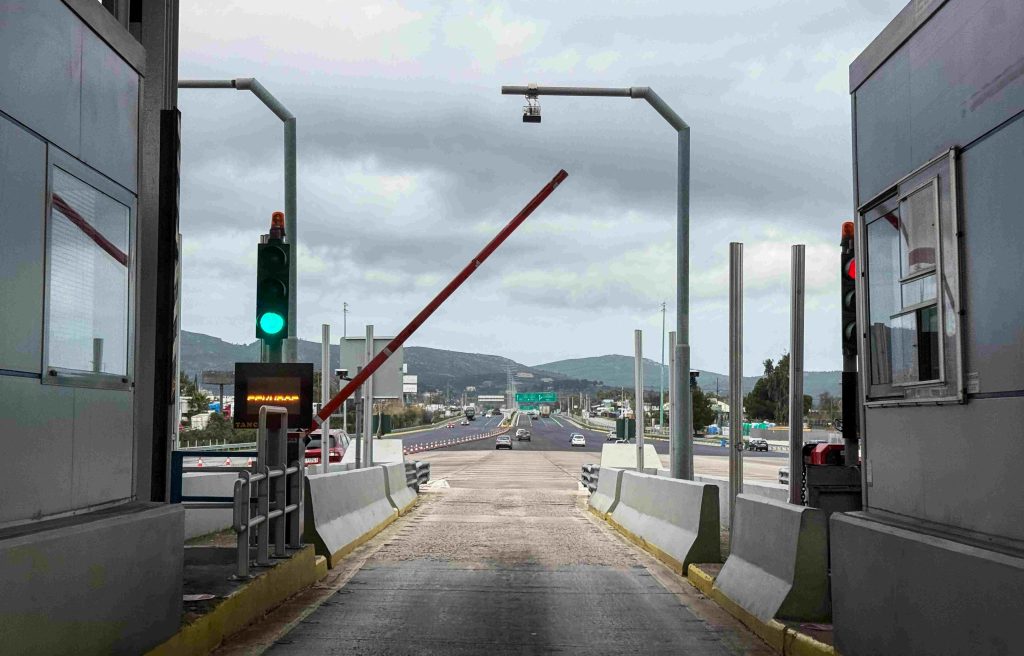 Αθηνών-Λαμίας: Ταλαιπωρία για όσους επιστρέφουν προς Αθήνα – Προβλήματα στο Μαρτίνο και τον κόμβο Βαγίων