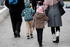 Χειμωνιάτικο το σκηνικό και σήμερα σε όλη τη χώρα – Τσουχτερό κρύo, χιόνια και θυελλώδεις ανέμοι