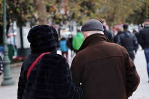 Καιρός σήμερα: Παραμένει το τσουχτερό κρύο και ο παγετός στα ηπειρωτικά- Τοπικές βροχές στα δυτικά