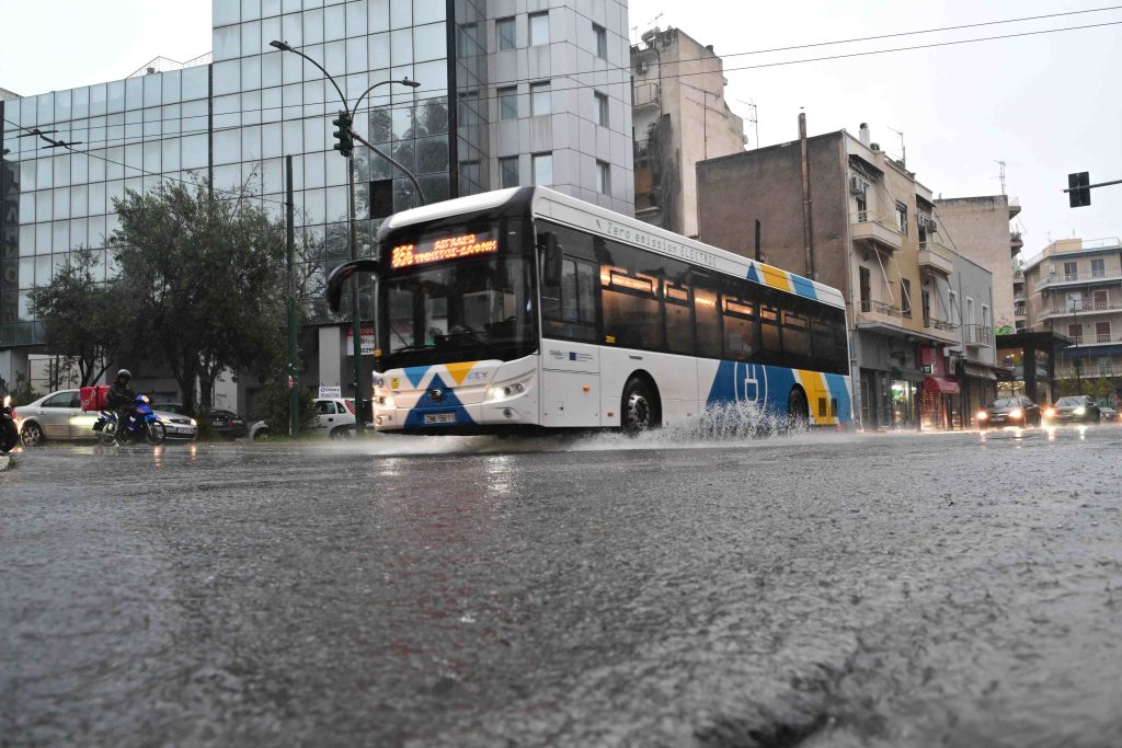 ΟΑΣΑ: Έκτακτες κυκλοφοριακές ρυθμίσεις και τροποποιήσεις λεωφορειακών γραμμών λόγω κακοκαιρίας