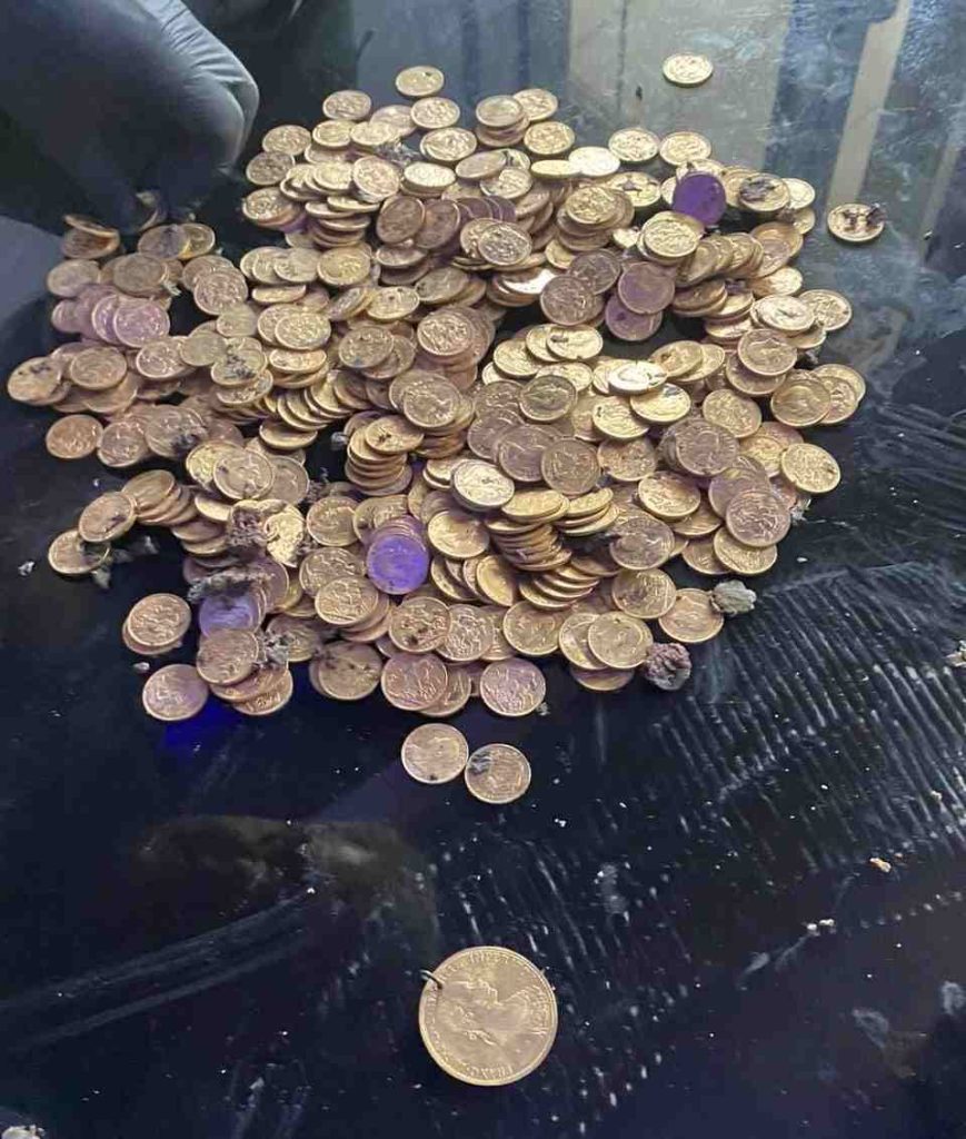 Θεσ/νίκη: 98χρονος έδωσε σε απατεώνες χρυσές λίρες αξίας 300 χιλ. ευρώ – Του είπαν ότι είχαν απαγάγει τον γιο του