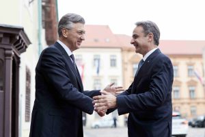 Μητσοτάκης από Κροατία: Χάρη στην εύρωστη οικονομία μας, μπορούμε να δαπανούμε το 3% του ΑΕΠ για την άμυνα