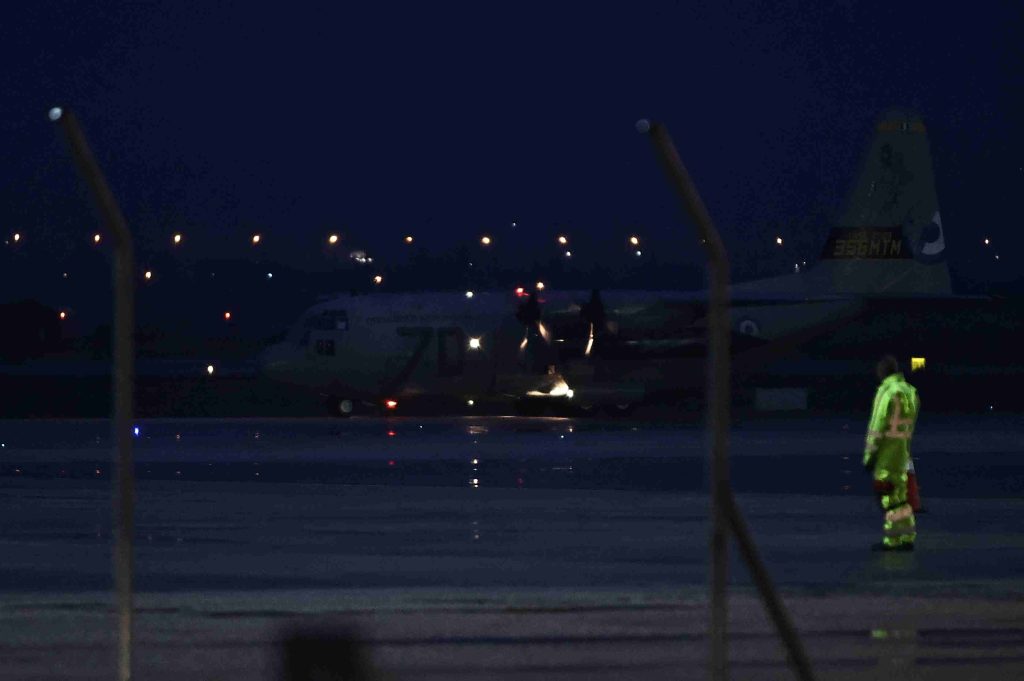 Στο «Μακεδονία» το C-130 με τις 7 σορούς των φιλάθλων του ΠΑΟΚ – Στο Παπαγεωργίου οι δύο τραυματίες