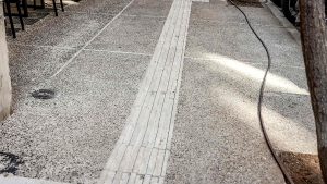 Θεσσαλονίκη: Εκατοντάδες κατεστραμμένα πεζοδρόμια επιδιορθώνονται από τον Φεβρουάριο