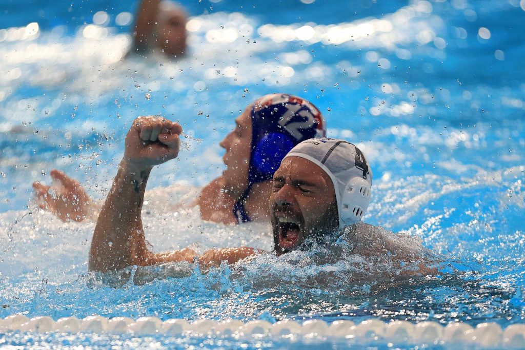 Πόλο: “Χαλύβδινη” και με παίκτη λιγότερο η εθνική, νίκησε 11-10 την Κροατία και βάζει… πλώρη για τετράδα