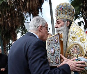 Τασούλας από λιμάνι Πειραιά: “Γιορτάζουμε σήμερα τα ολόφωτα Φώτα”