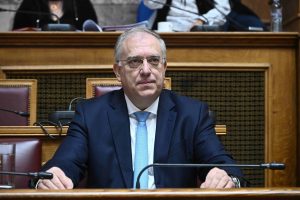 Θεοδωρικάκος: Με νομοθετική πρωτοβουλία ενισχύουμε την λειτουργία των λαϊκών αγορών προς όφελος των καταναλωτών