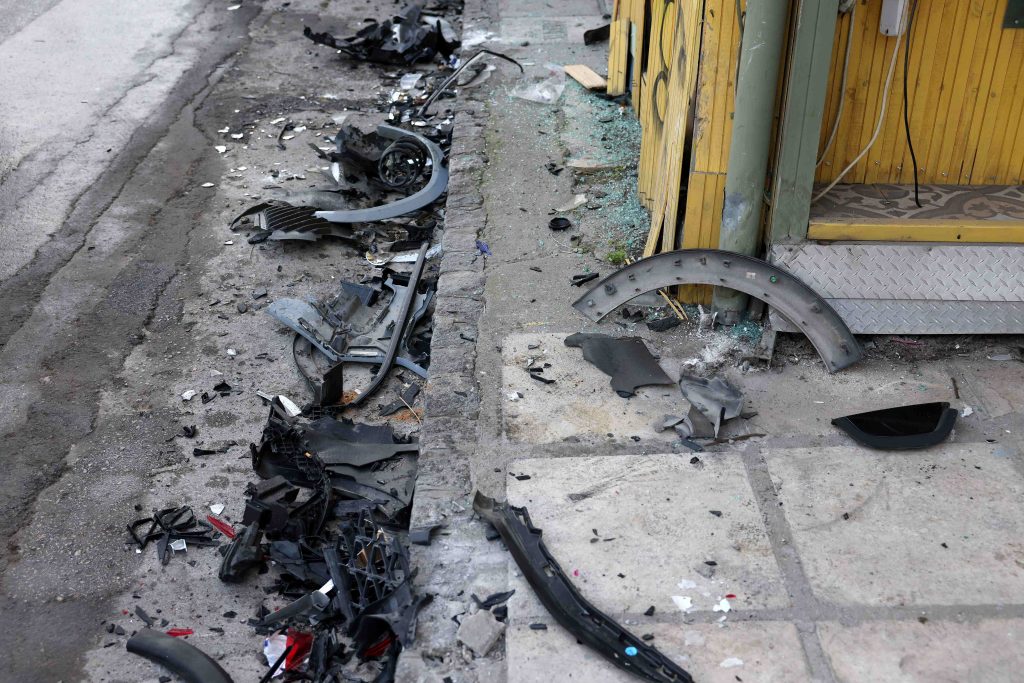 Θεσσαλονίκη: Στο αυτόφωρο για επικίνδυνη οδήγηση η 24χρονη που “πήρε σβάρνα” 15 σταθμευμένα ΙΧ