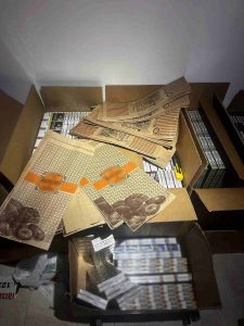 Στα χέρια της ΕΛ.ΑΣ. κύκλωμα «μαμούθ» λαθραίων τσιγάρων – 14 συλλήψεις σε Αθήνα – Θεσσαλονίκη, vid