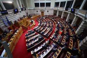 Σε δημόσια διαβούλευση το νομοσχέδιο για την επιστολική ψήφο και την εκλογική περιφέρεια Απόδημου Ελληνισμού