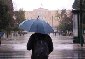 Καιρός: Συνεχίζονται και σήμερα οι βροχές και καταιγίδες – Πού θα είναι έντονα τα φαινόμενα
