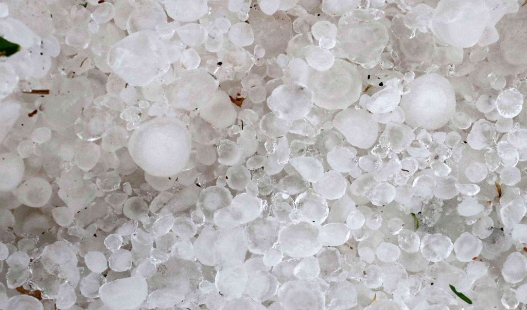 Κρήτη: Επιδείνωση του καιρού με πτώση της θερμοκρασίας, χαλάζι και χιόνι – “Να περιοριστούν οι μετακινήσεις”