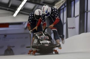Γκρεμοτσακίστηκαν στο Bobsled! Δείτε το βίντεο με τους Αμερικανούς στην Ιταλία, vid