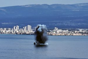 Πανικόβλητοι πολίτες στο Κατάρ τρέχουν να γλιτώσουν από πύραυλο – ΒΙΝΤΕΟ