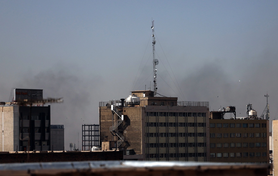 Με αμερικανική συμμετοχή οι βομβαρδισμοί στο Ιράν – Χτυπήθηκαν κυβερνητικοί στόχοι, vid