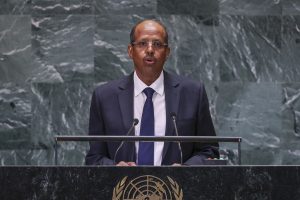 Επίθεση στο Ιράν: Η Αφρικανική Ένωση απευθύνει έκκληση για «επείγουσα αποκλιμάκωση»