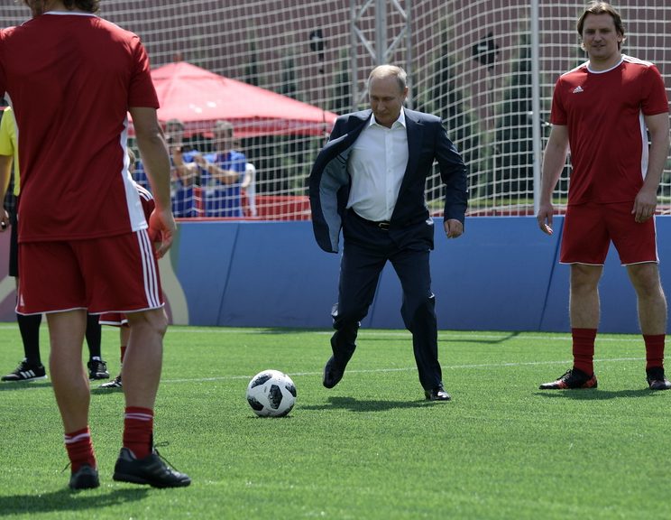 Πώς ήταν η ζωή πριν το 2020: Ένα viral ΒΙΝΤΕΟ που δείχνει πώς προχωρούν τα γεγονότα