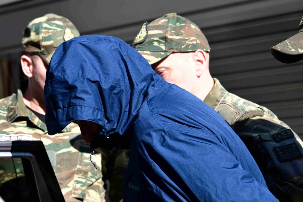 Στο Αεροδικείο Αθηνών οδηγήθηκε ο συλληφθείς σμήναρχος της Πολεμικής Αεροπορίας