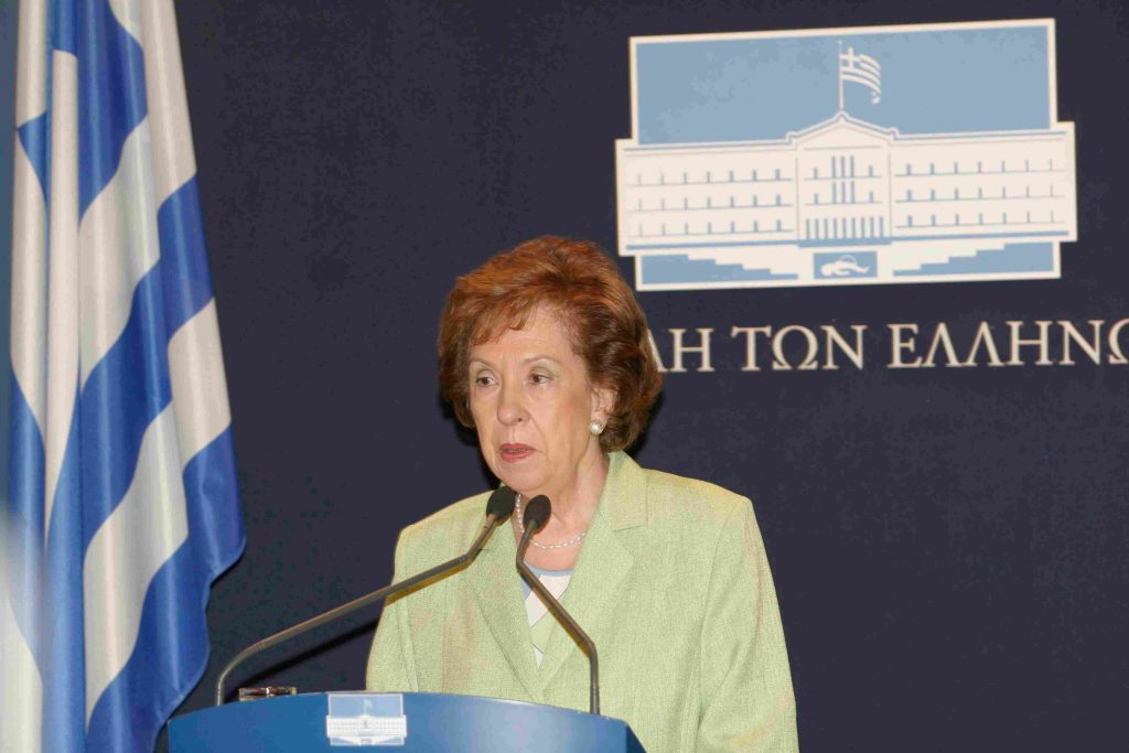 Τα κόμματα και πολιτικός κόσμος αποχαιρετούν την Άννα Ψαρούδα – Μπενάκη