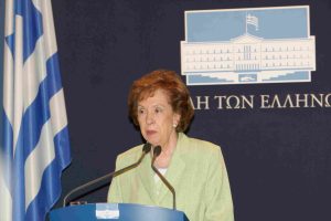 Τα κόμματα και πολιτικός κόσμος αποχαιρετούν την Άννα Ψαρούδα – Μπενάκη