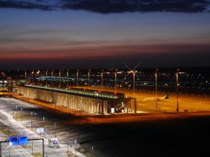 Το αεροδρόμιο του Βερολίνου παραμένει κλειστό λόγω μαύρου πάγου και παγωμένης βροχής