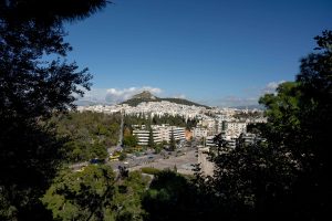 Αίθριος ο καιρός σήμερα με λίγα σύννεφα στο μεγαλύτερο μέρος της χώρας – Τοπικές βροχές το απόγευμα