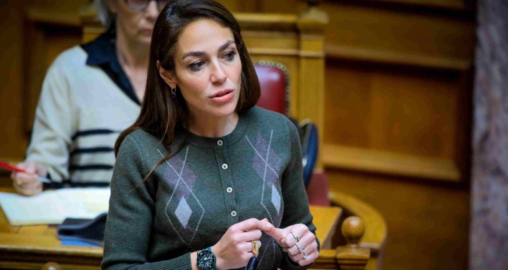 Δόμνα Μιχαηλίδου: «Η Ελλάδα στην πρώτη γραμμή της ευρωπαϊκής προσπάθειας για προσιτή στέγη»