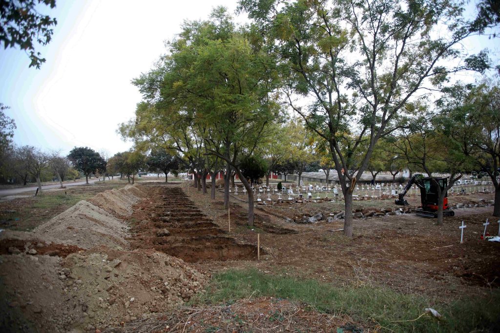 Θεσσαλονίκη: «Λίφτινγκ» σε χώρους πρασίνου και ταφής των Κοιμητηρίων – Έρχεται φύλαξη με κάμερες και σεκιούριτι