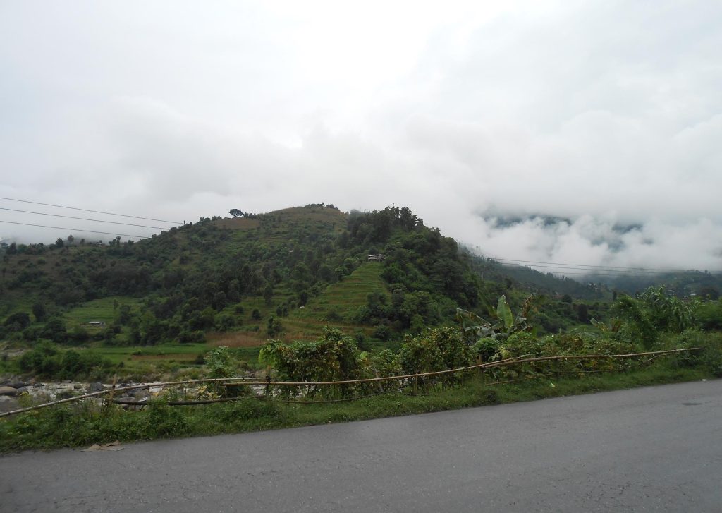 Πολύνεκρο δυστύχημα στο Νεπάλ – Λεωφορείο έπεσε σε χαράδρα (Vid)