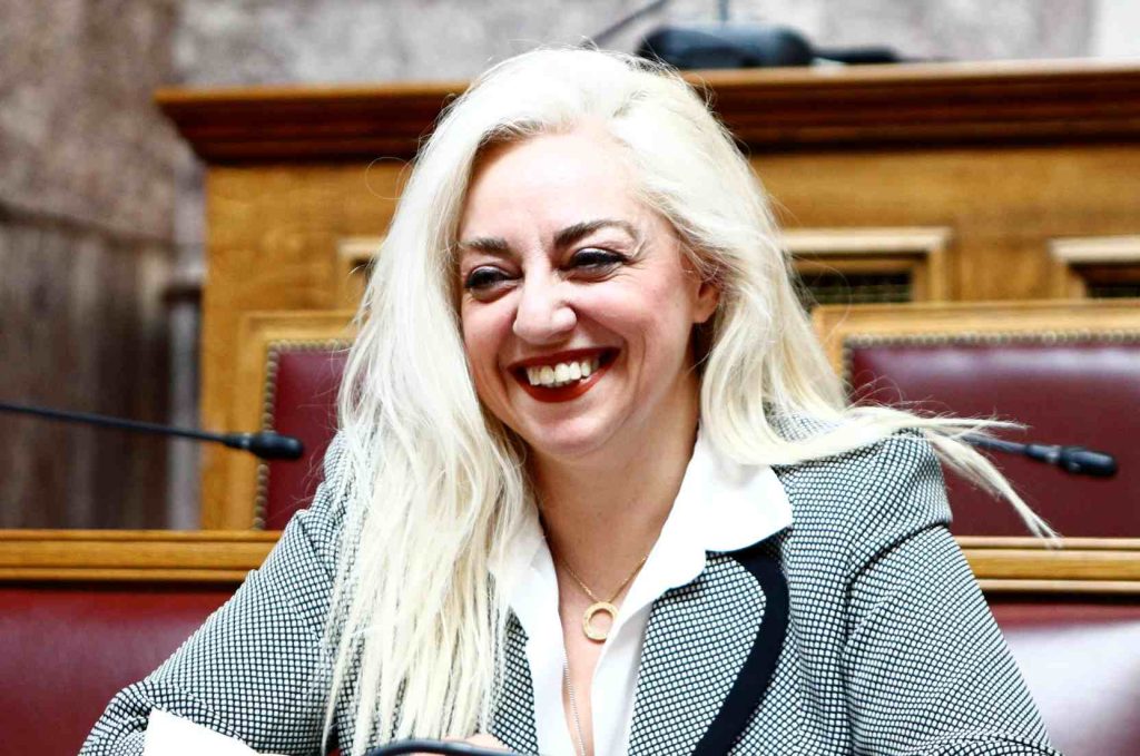 Παραιτήθηκε η Άννα Στρατινάκη από τη θέση της υποδιοικήτριας στην Ανεξάρτητη Αρχή Ελέγχου της Αγοράς