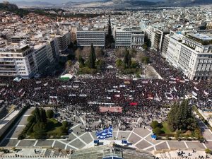 Τρία χρόνια από τα Τέμπη: Σε εξέλιξη συλλαλητήρια σε όλη τη χώρα – Δείτε εικόνες