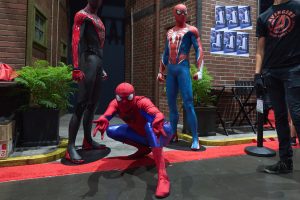 Δουλειά…Spiderman! Παραιτήθηκε από το σουπερμάρκετ και λέει πόσα βγάζει, vid