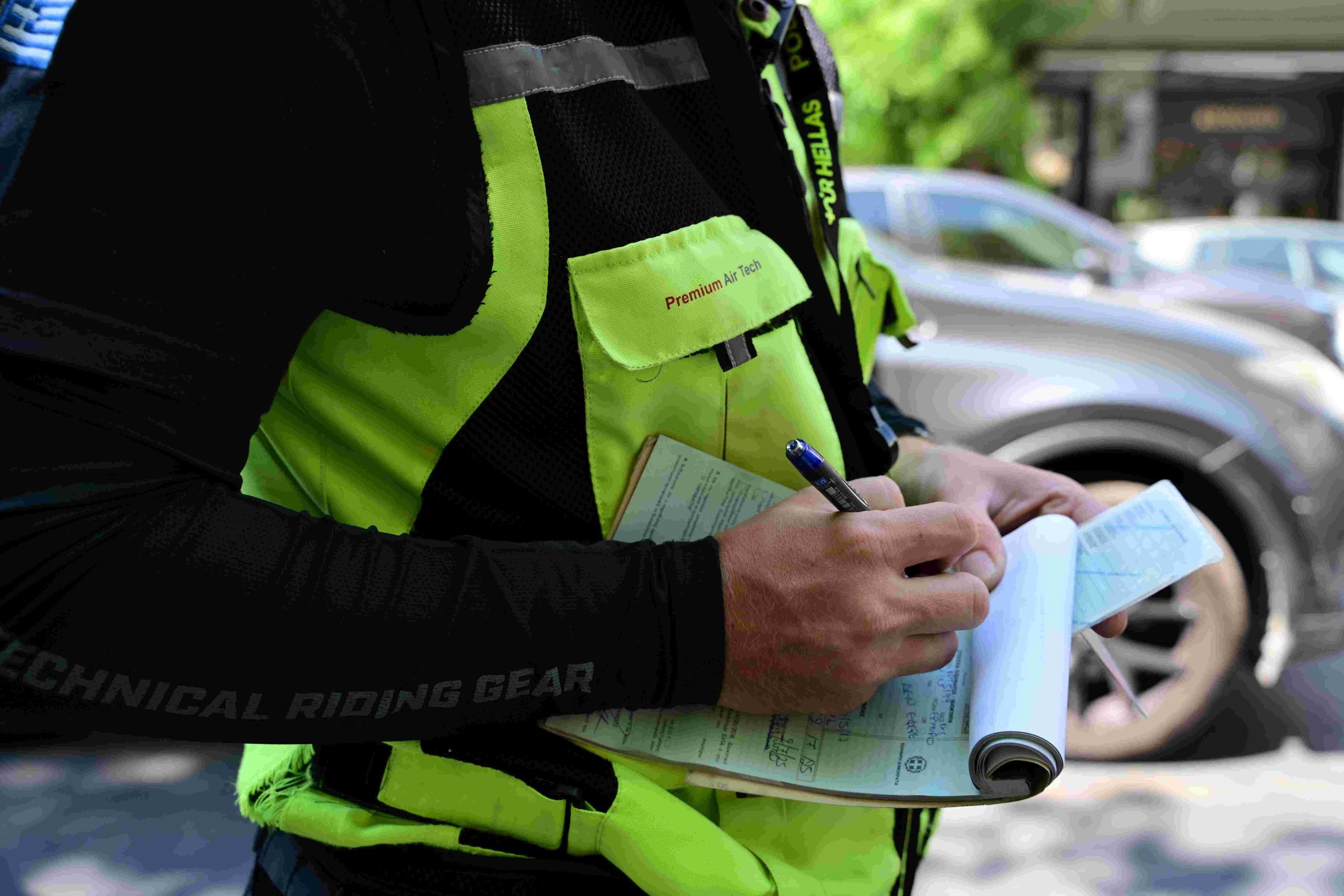 Αργεντινός “τρώει” πρόστιμο για παρκάρισμα στην Ισπανία και χαμογελά…μέχρι που ακούει την τιμή! vid