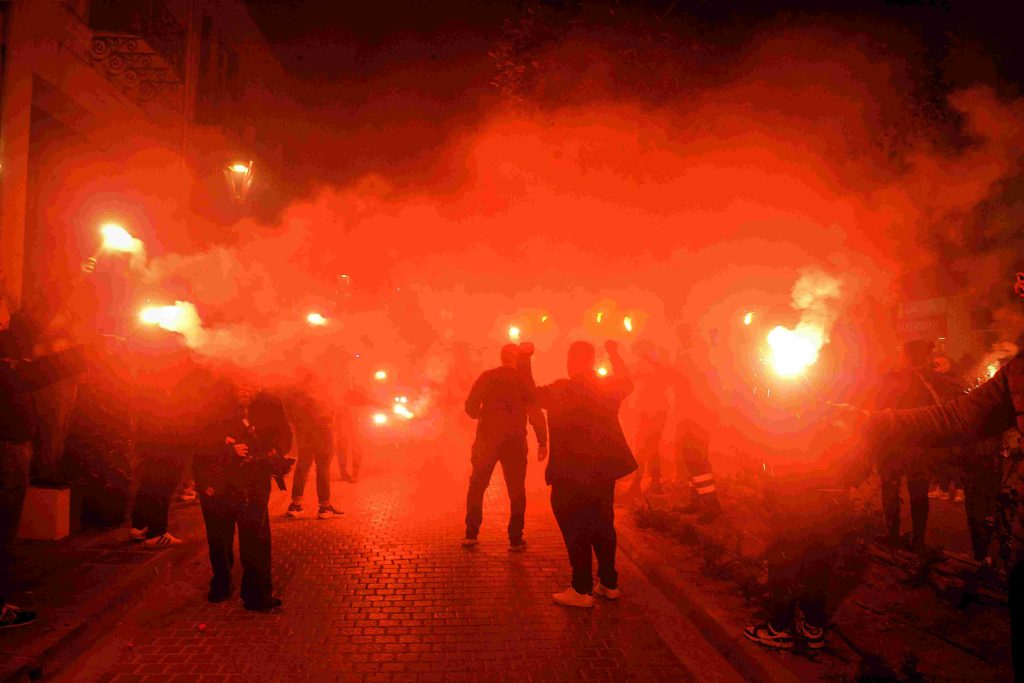 Καλαμάτα: Ξέφρενοι πανηγυρισμοί για την επιστροφή της «Μαύρης Θύελλας» στη Super League, vid