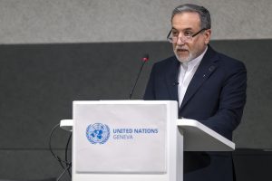 Η Τεχεράνη “δεν βλέπει κανέναν λόγο να διαπραγματευτεί” με τις ΗΠΑ, λέει ο Ιρανός ΥΠΕΞ